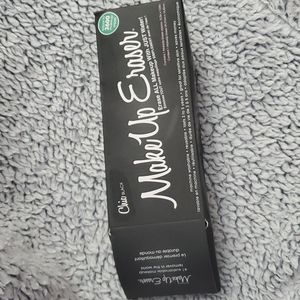 Make up eraser black
